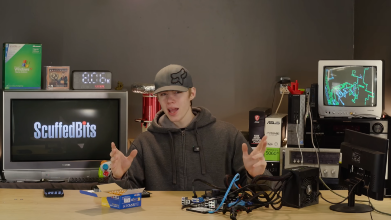 Cara Gila YouTuber Nyalakan PC Pakai 64 Baterai AA, Kuat Main Minecraft 33 Menit!