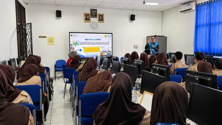 Tak Sekadar Listrik, PLN Tanamkan Mindset Energi Bersih ke Generasi Muda