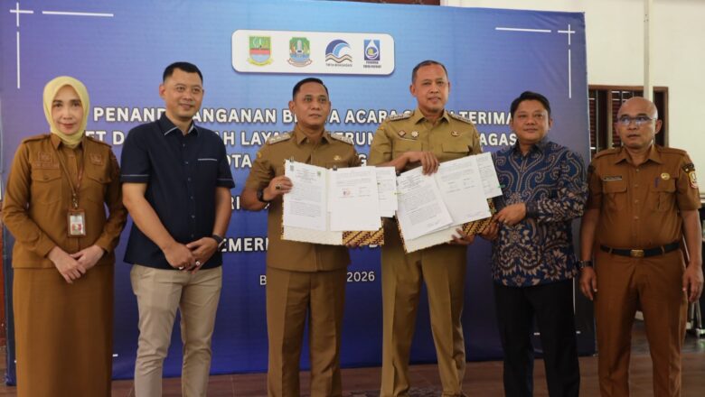 Sepakat Utamakan Pelayanan Warga, Pemkot dan Pemda Bekasi