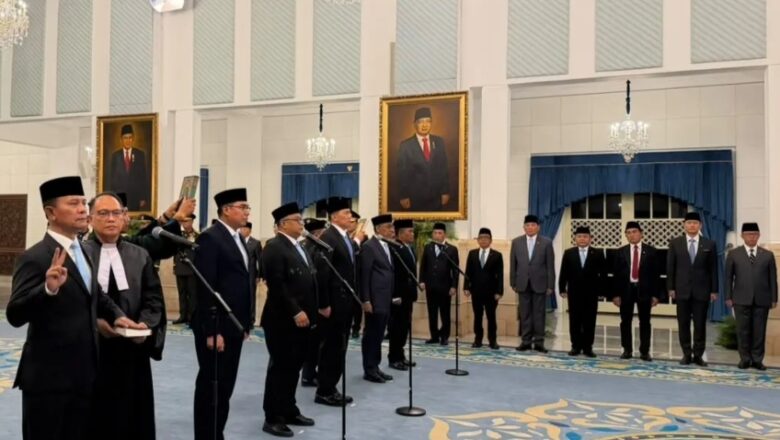 Prabowo Resmi Melantik Wamenhan RI