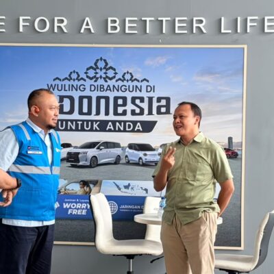 PLN Alirkan Listrik 865 kVA untuk Tiga SPKLU Ultrafast Charging Wuling Arista Ciledug