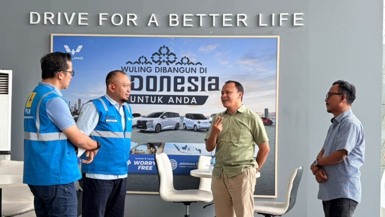 PLN Alirkan Listrik 865 kVA untuk Tiga SPKLU Ultrafast Charging Wuling Arista Ciledug