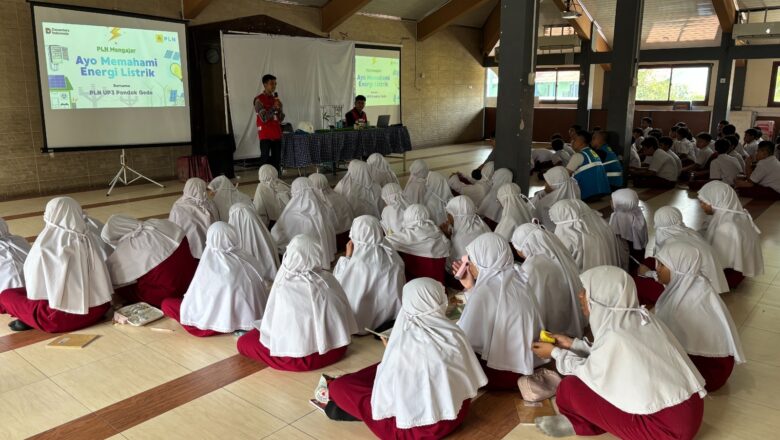 PLN Mengajar, Ajak Siswa SDIT Iqro Kenali Bahaya Listrik Sejak Dini